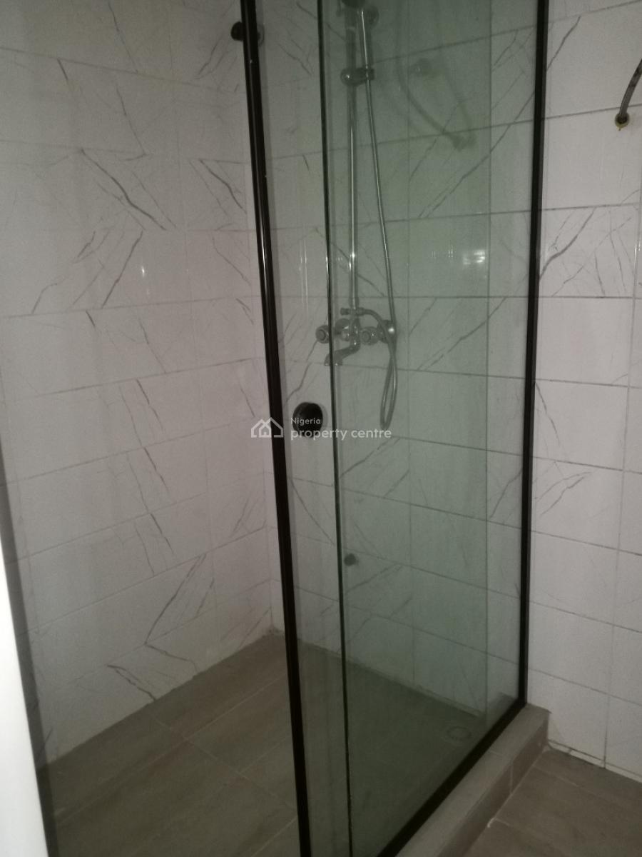 Well Maintained 2 Bedroom Apartment, Majek Area, Sangotedo, Ajah, Lagos, Flat / Apartment for Rent