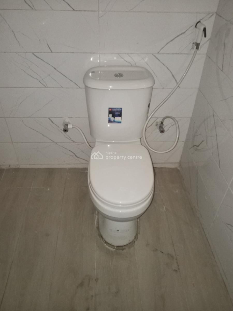 Well Maintained 2 Bedroom Apartment, Majek Area, Sangotedo, Ajah, Lagos, Flat / Apartment for Rent