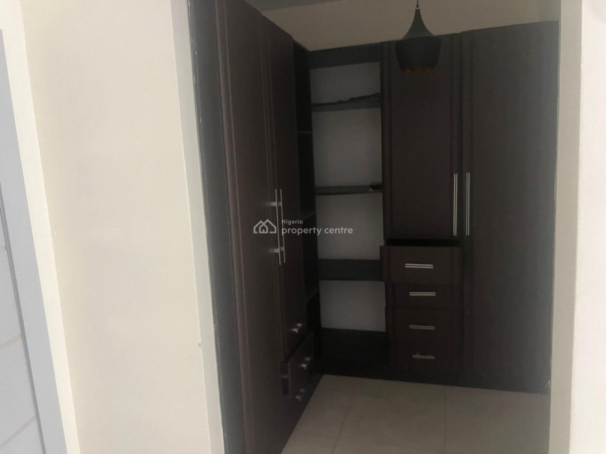 Spacious 4 Bedroom Terrace Duplex with a Room Bq, Lekki Phase 1, Lekki, Lagos, Terraced Duplex for Rent