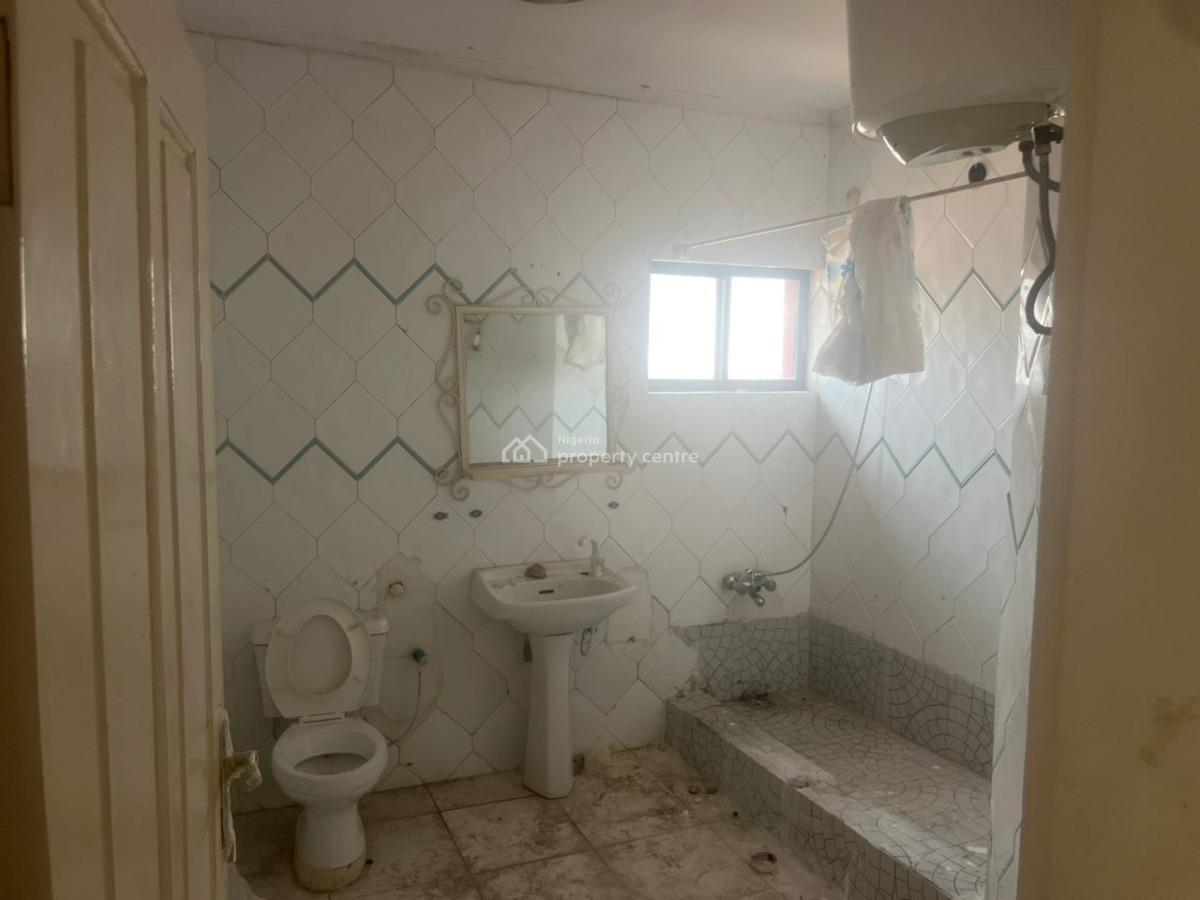 Very Spacious 4 Bedroom Penthouse with Bq, Lekki Phase 1, Lekki, Lagos, House for Rent