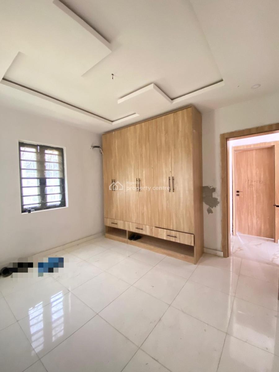 Introducing a Stunning Property  - 1 Bedroom Apartment, Abraham Adesanya, Ajah, Lagos, Flat / Apartment for Sale