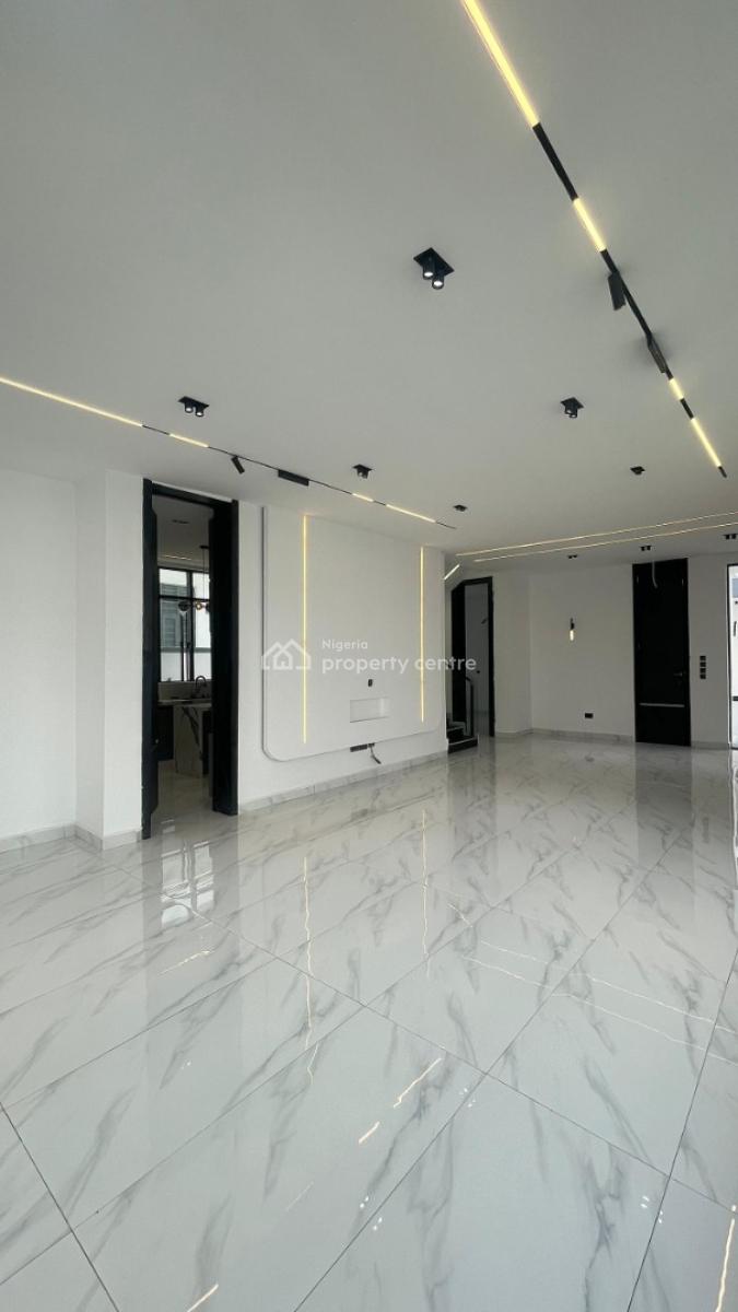 5 Bedroom Fully Detached Duplex, Garden Area and Peaceful Estate Chevron Alternative, Lekki, Lagos, Detached Duplex for Sale