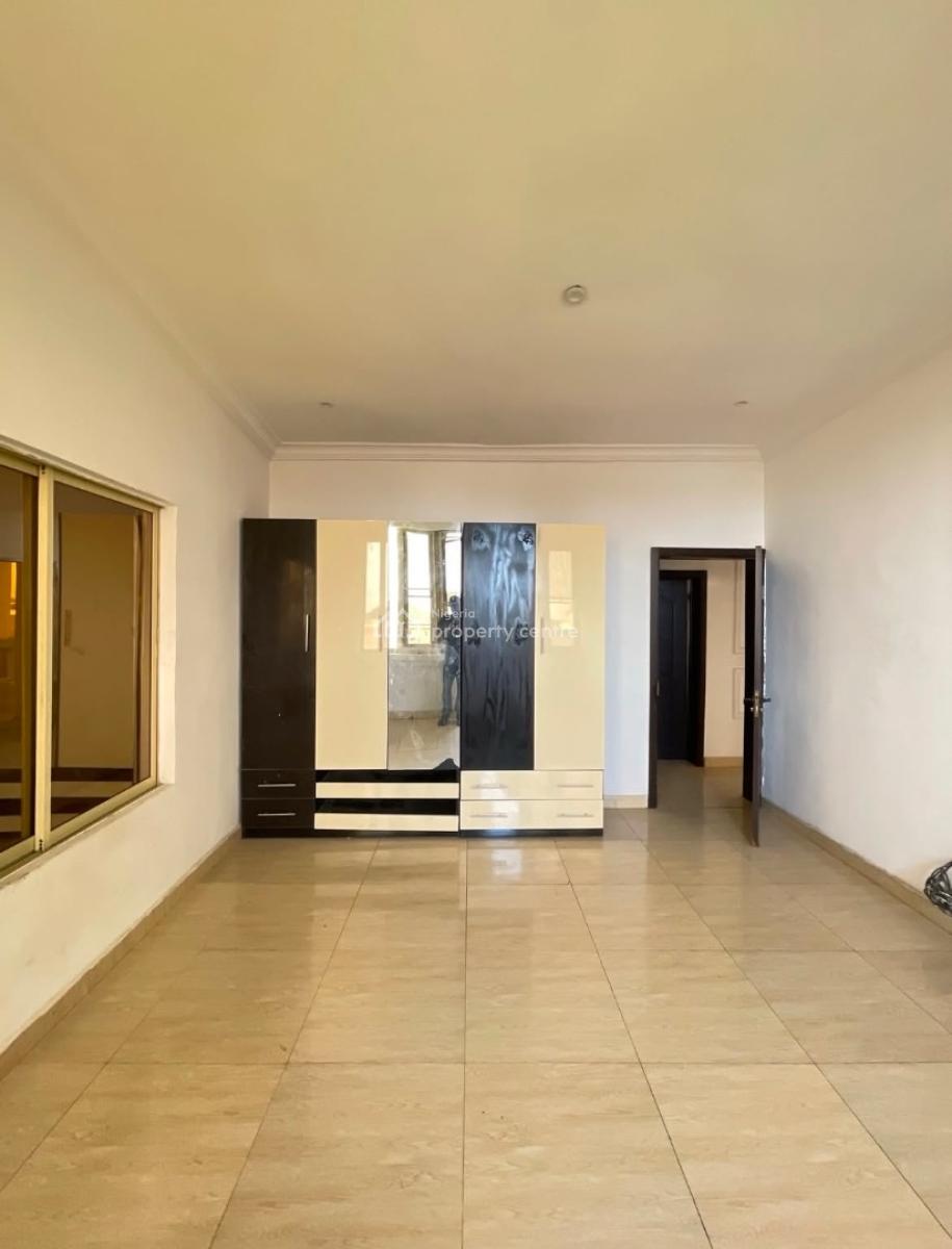 Well Built Fully Serviced 3 Bedroom Apartment, Osapa, Lekki, Lagos, Flat / Apartment for Rent