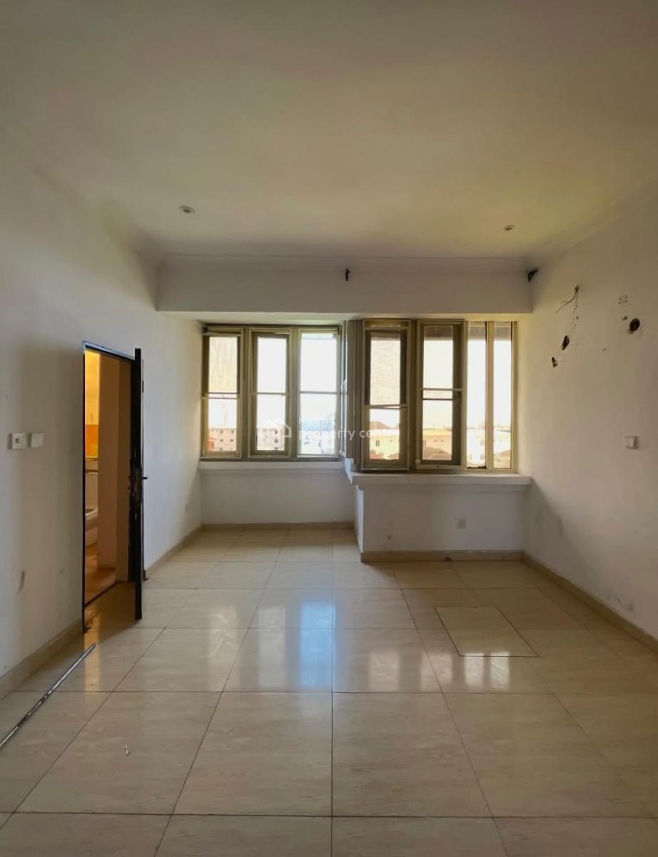 Well Built Fully Serviced 3 Bedroom Apartment, Osapa, Lekki, Lagos, Flat / Apartment for Rent