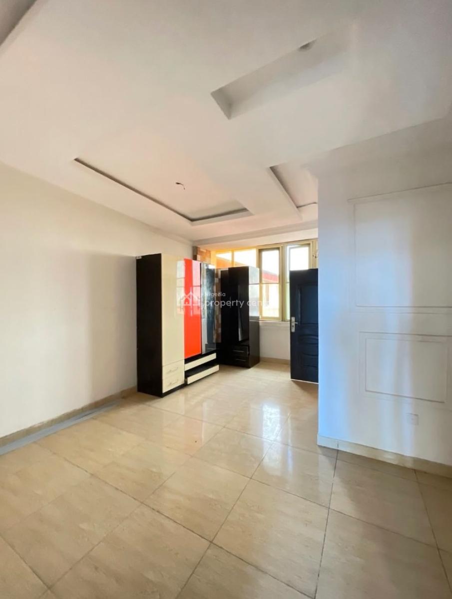 Well Built Fully Serviced 3 Bedroom Apartment, Osapa, Lekki, Lagos, Flat / Apartment for Rent