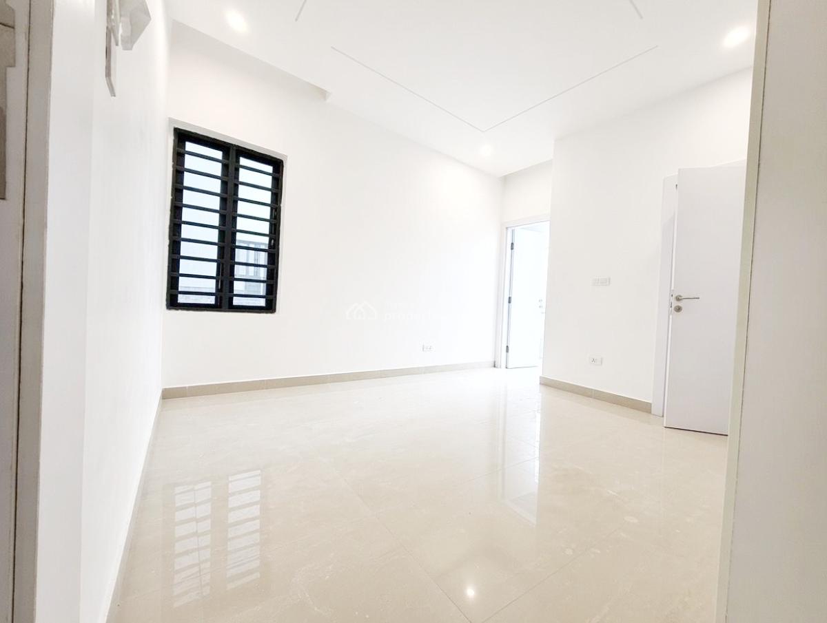 Luxury 3 Bedroom Flat, Gra, Ikeja, Lagos, Flat / Apartment for Sale