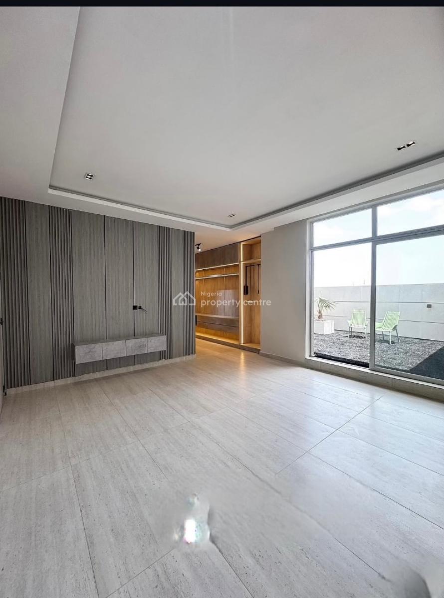 2 Bedroom Spacious and Serviced Penthouse, Lekki Phase 1, Lekki, Lagos, Terraced Duplex for Sale