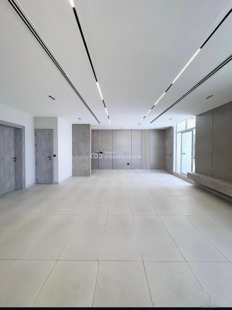 2 Bedroom Spacious and Serviced Penthouse, Lekki Phase 1, Lekki, Lagos, Terraced Duplex for Sale