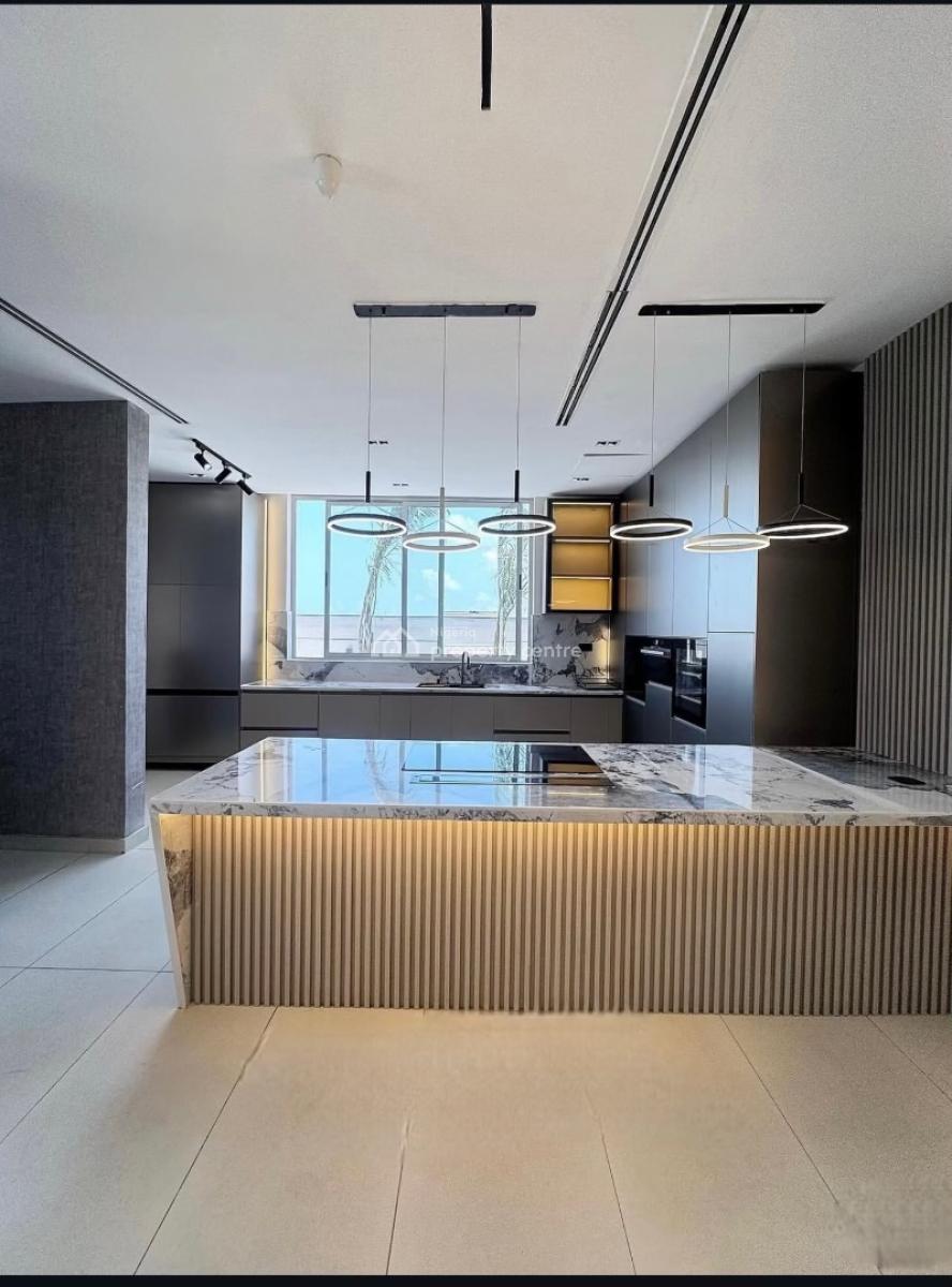 2 Bedroom Spacious and Serviced Penthouse, Lekki Phase 1, Lekki, Lagos, Terraced Duplex for Sale