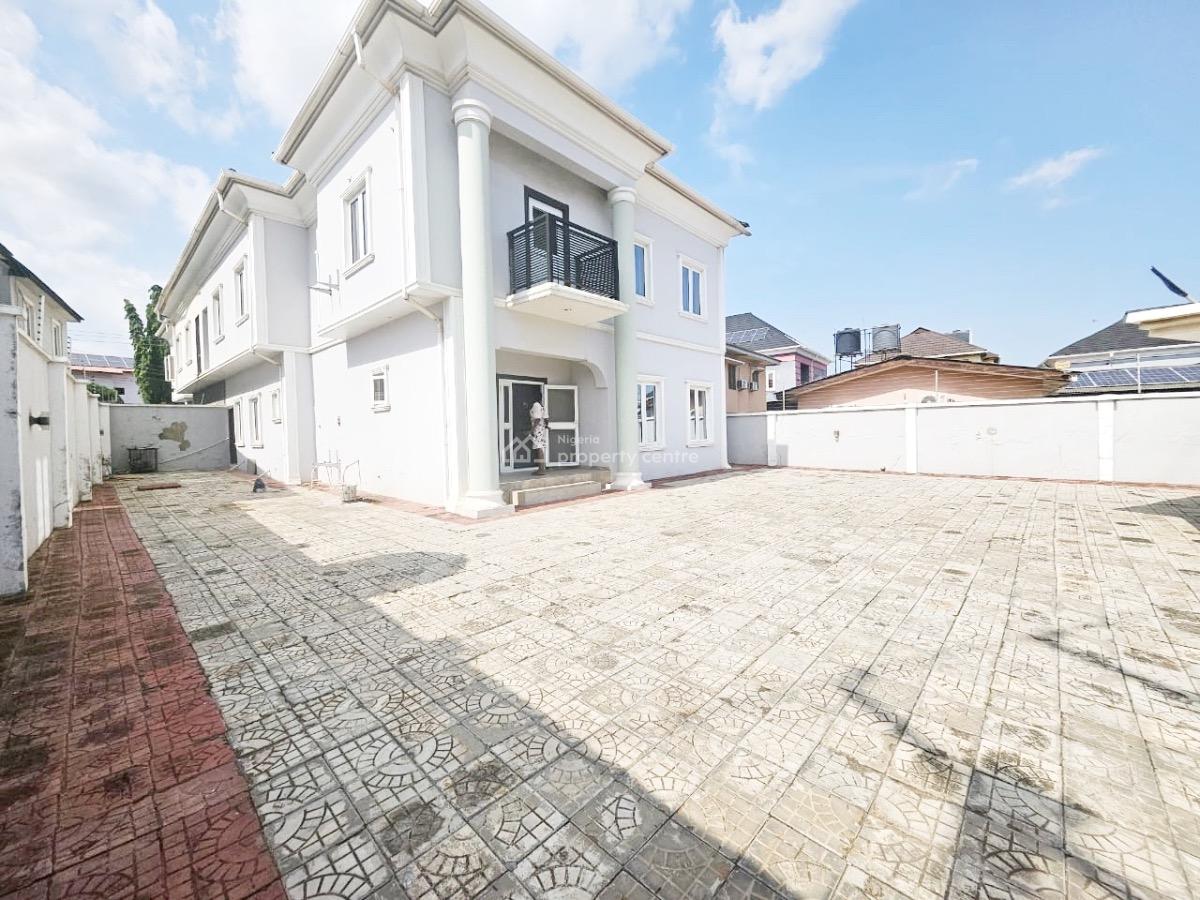 Luxury 4 Bedroom Semi Detached Duplex with Bq, Gra Phase 1, Magodo, Lagos, Semi-detached Duplex for Rent