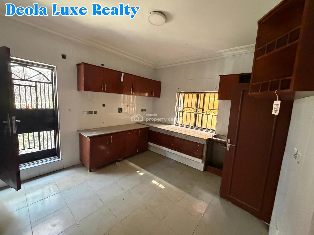a Very Spacious 7 Bedrooms Fully Detached House, Oniru, Victoria Island (vi), Lagos, Semi-detached Duplex for Rent