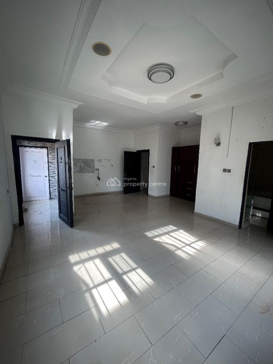 Well Maintained and Spacious Master Bedroom Selfcon Wit Shared Kitchen, Chevy View Estate, Lekki, Lagos, Self Contain (single Rooms) for Rent