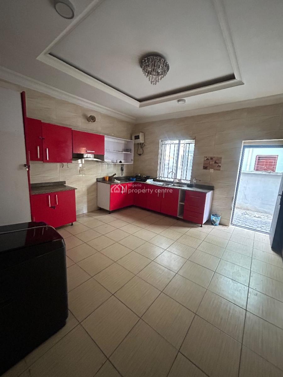 Well Maintained and Spacious Master Bedroom Selfcon Wit Shared Kitchen, Chevy View Estate, Lekki, Lagos, Self Contain (single Rooms) for Rent