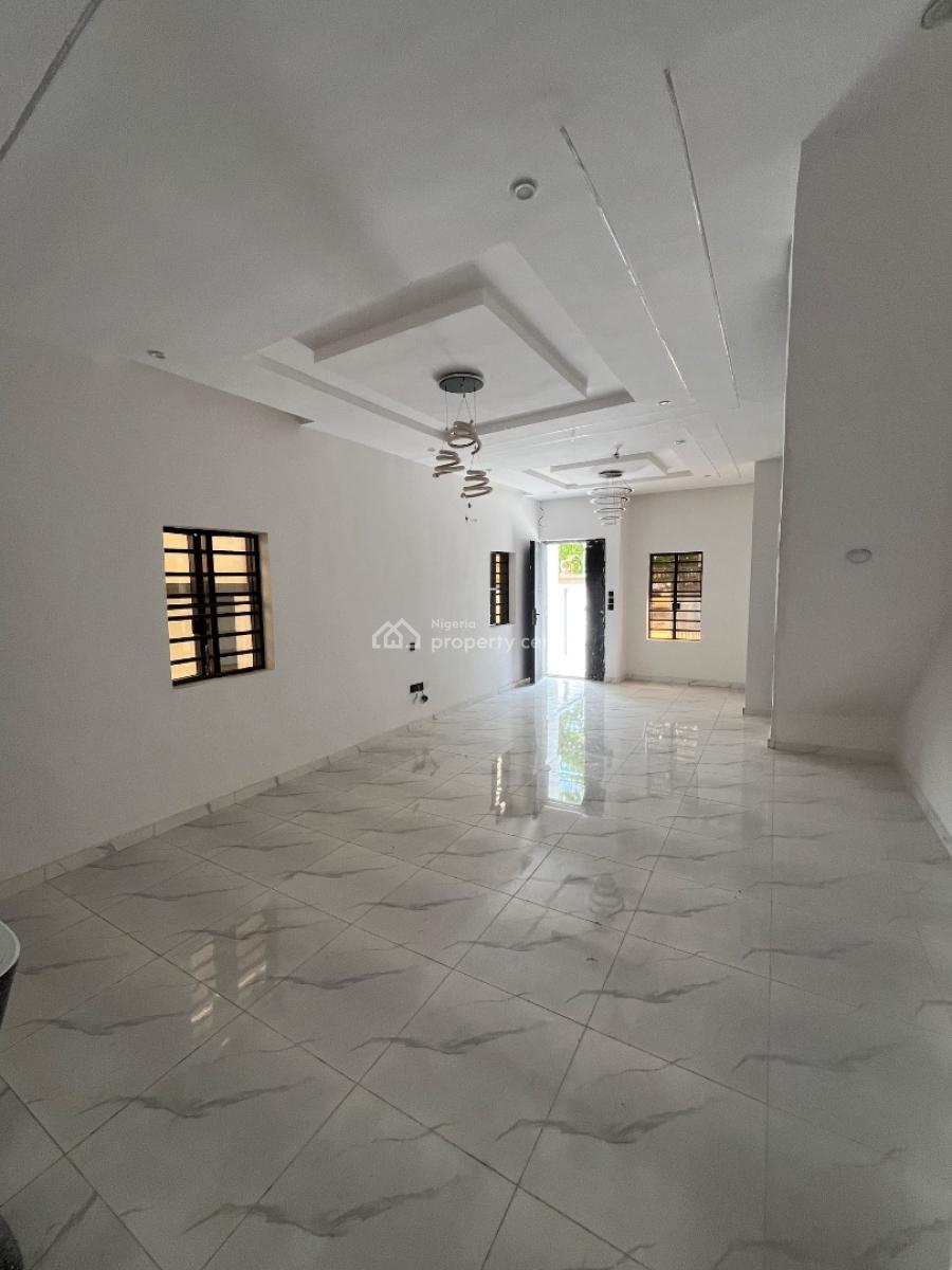 Nicely Built 4 Bedroom Semi Detached, Yaba, Lagos, Semi-detached Bungalow for Sale