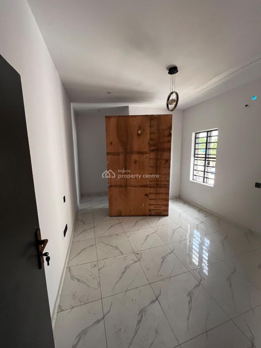 Nicely Built 4 Bedroom Semi Detached, Yaba, Lagos, Semi-detached Bungalow for Sale