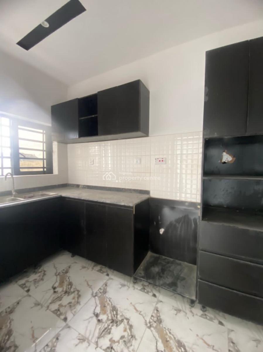 Beautiful and Spacious in Serene Environment, Estate Behind Blenco Supermarket, Olokonla, Ajah, Lagos, Flat / Apartment for Rent