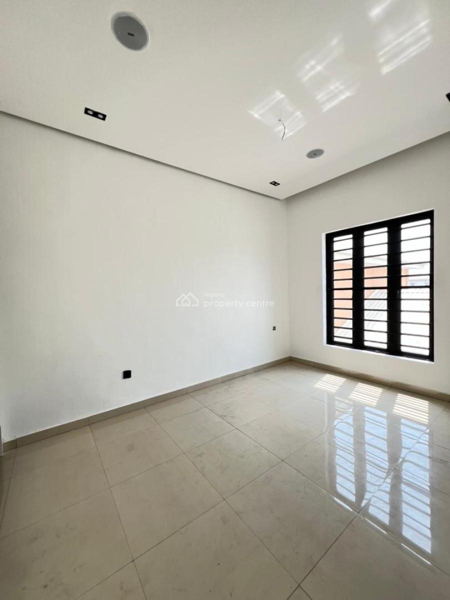 Elegantly Crafted 2bedroom Luxury Apartment, Lekki Phase 1, Lekki, Lagos, Flat / Apartment for Sale