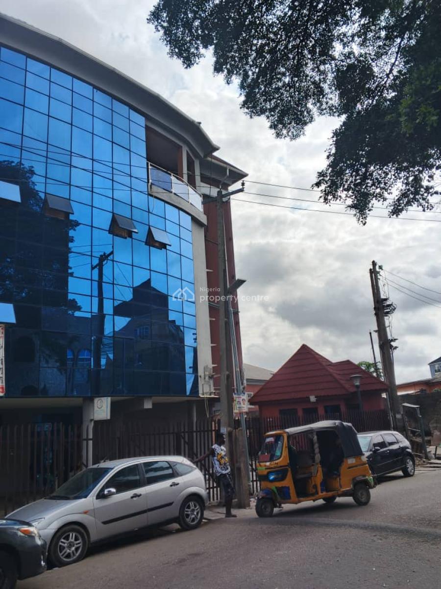 Commercial Building in a Strategic Position, Ojuelegba, Surulere, Lagos, Office Space for Rent