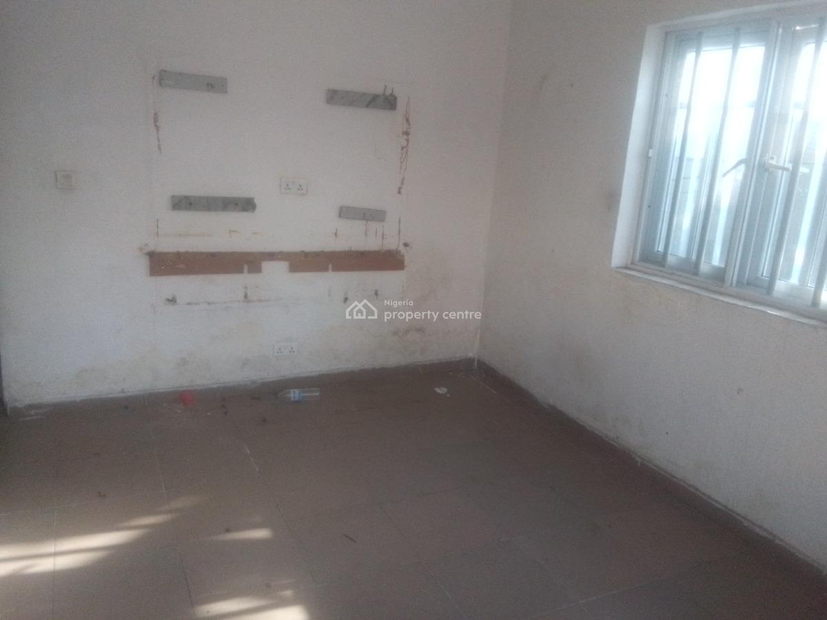 Spacious Luxury Selfcon with Excellent Features, Victory Estate Rd, Ogombo, Ajah, Lagos, Self Contain (single Rooms) for Rent