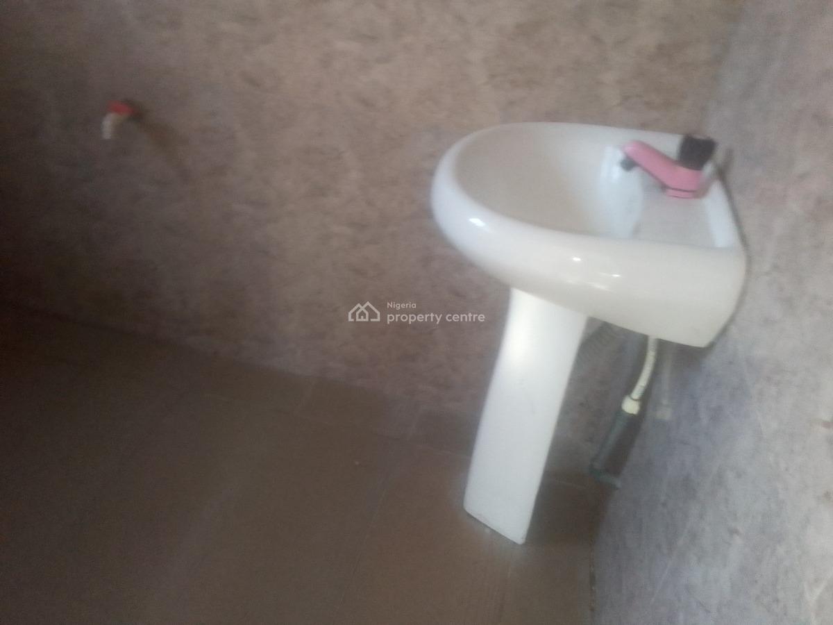 Spacious Luxury Selfcon with Excellent Features, Victory Estate Rd, Ogombo, Ajah, Lagos, Self Contain (single Rooms) for Rent