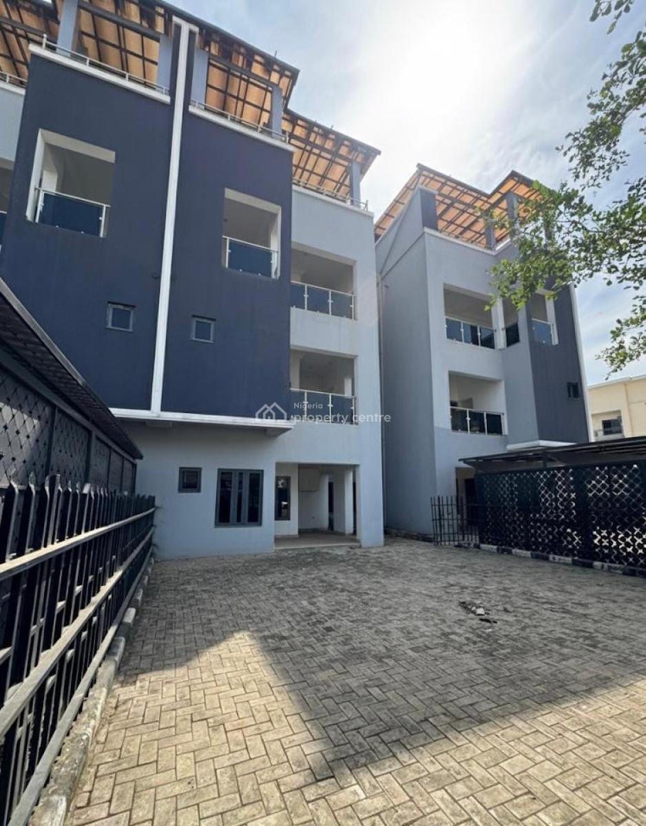 6 Bedroom Semidetached Duplex + Rooftop Lounge, Jahi, Abuja, Semi-detached Duplex for Sale