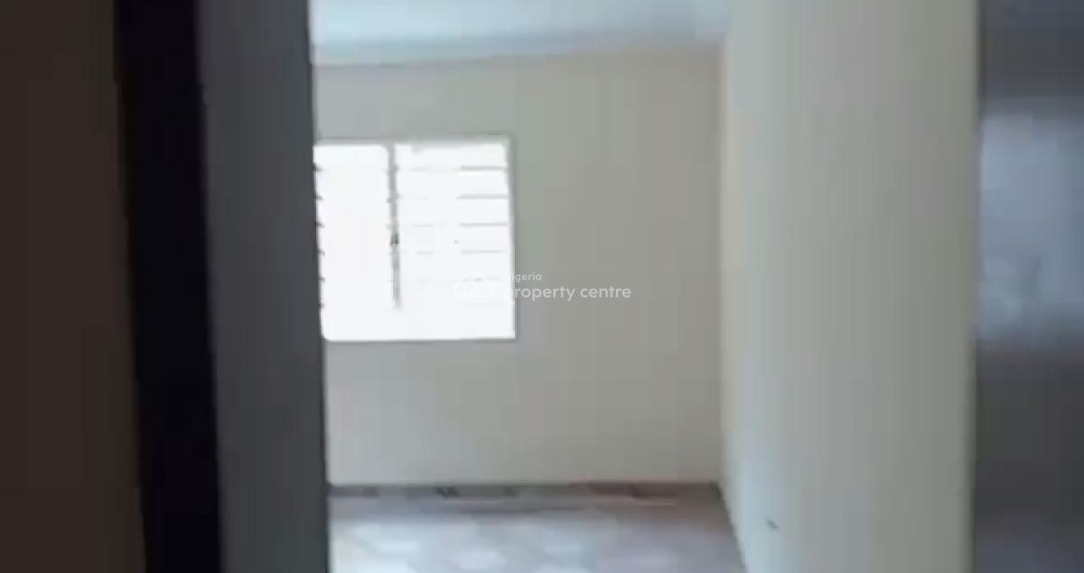 Spacious Decent 2 Bedroom Apartment, Ojodu Berger, Ojodu, Lagos, Flat / Apartment for Rent