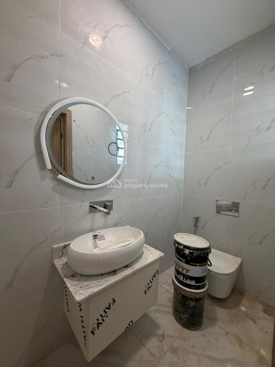 Well-finished 4-bedroom Apartment + Bq in Ikeja Gra, 4 Bedrooms Apartment for Sale in Ikeja Gra, Ikeja Gra, Ikeja, Lagos, Flat / Apartment for Sale