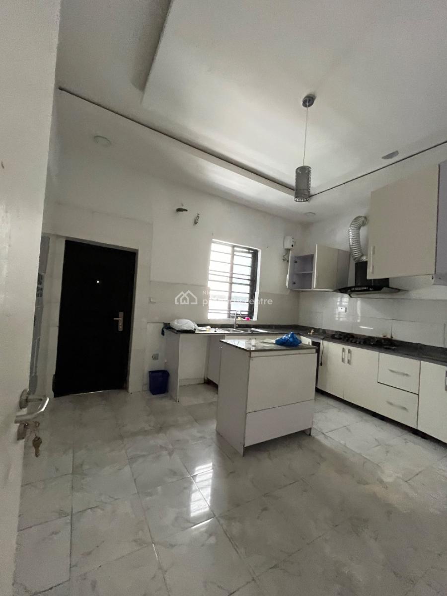 Well Maintained Semidetached Duplex, Chevron, Lekki, Lagos, Semi-detached Duplex for Rent