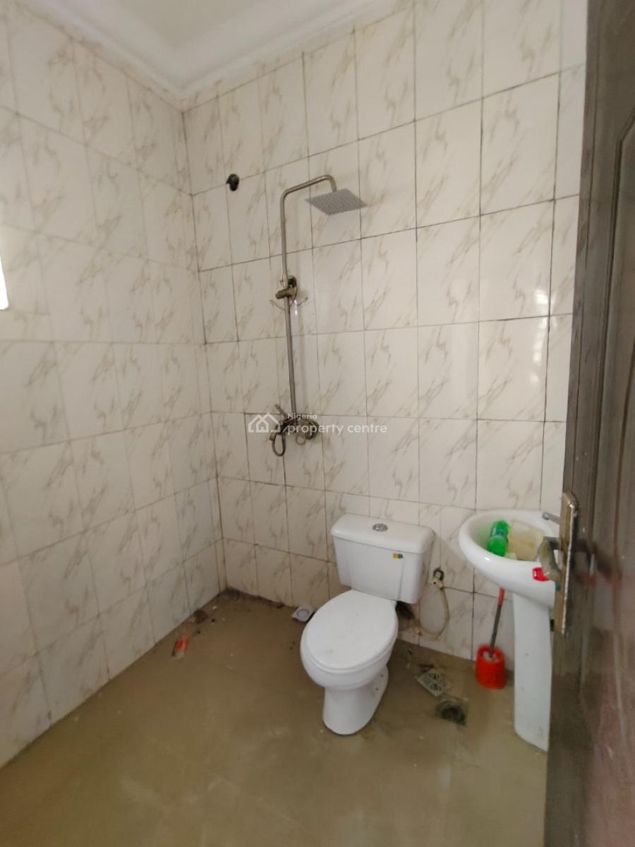 Renovated 2 Bedroom Apartment, After Lbs, Ajah, Lagos, Flat / Apartment for Rent
