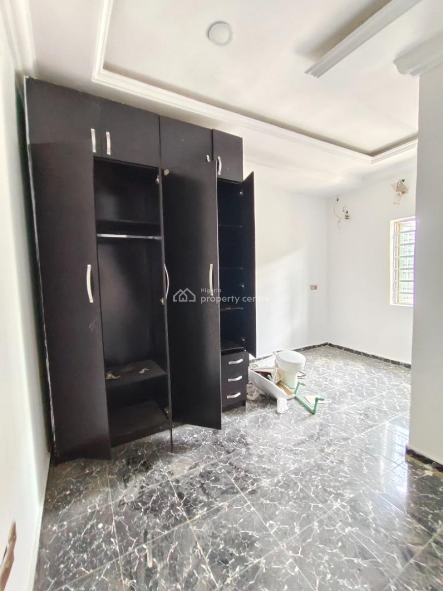 Renovated 3 Bedroom Apartment, Blenco, Ajah, Lagos, Flat / Apartment for Rent