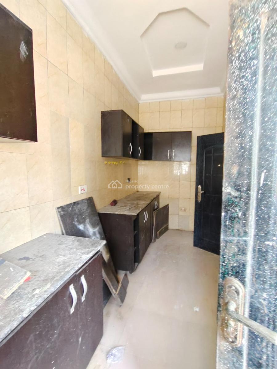 Renovated 3 Bedroom Apartment, Blenco, Ajah, Lagos, Flat / Apartment for Rent