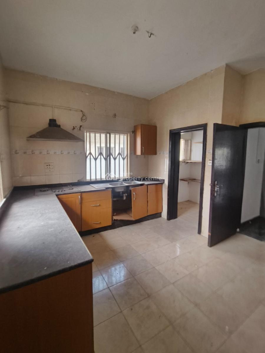 Spacious Bedrooms Semi Detached with Bq, Crown Estate, Ajah, Lagos, Semi-detached Duplex for Sale