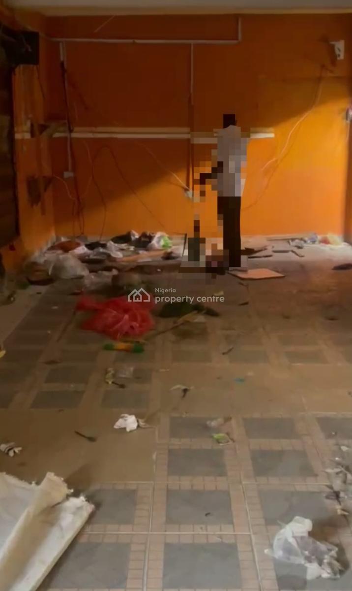 Big Shop  with Extension and Inbuilt Toilet, Ogba, Ikeja, Lagos, Shop for Rent