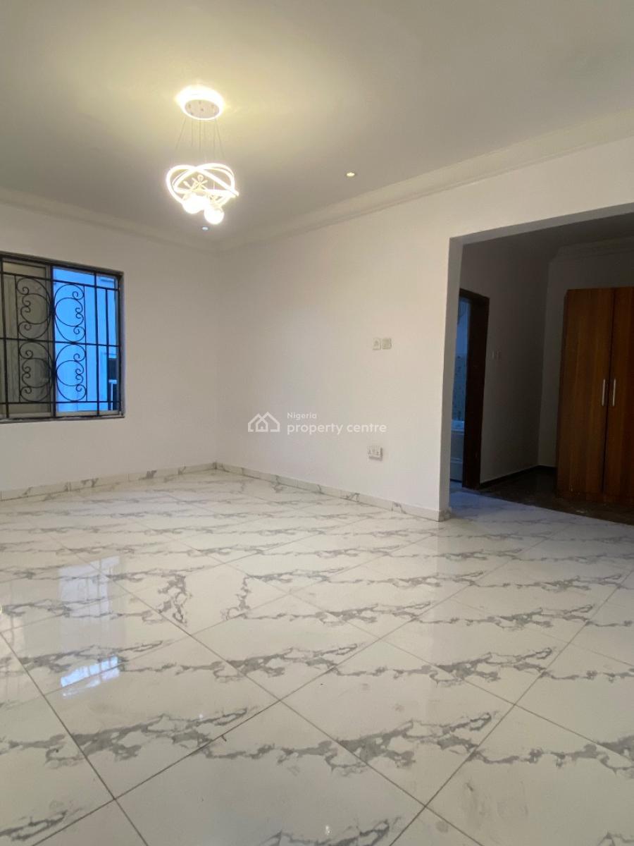 Luxury Standard Master Bedroom Shared Apartment, Chevron Lekki, Lekki, Lagos, Self Contain (single Rooms) for Rent