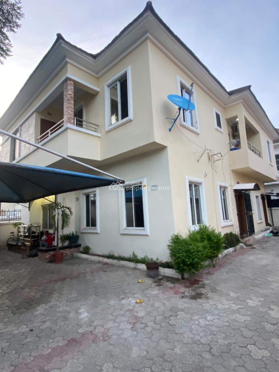 Luxury Standard Master Bedroom Shared Apartment, Chevron Lekki, Lekki, Lagos, Self Contain (single Rooms) for Rent