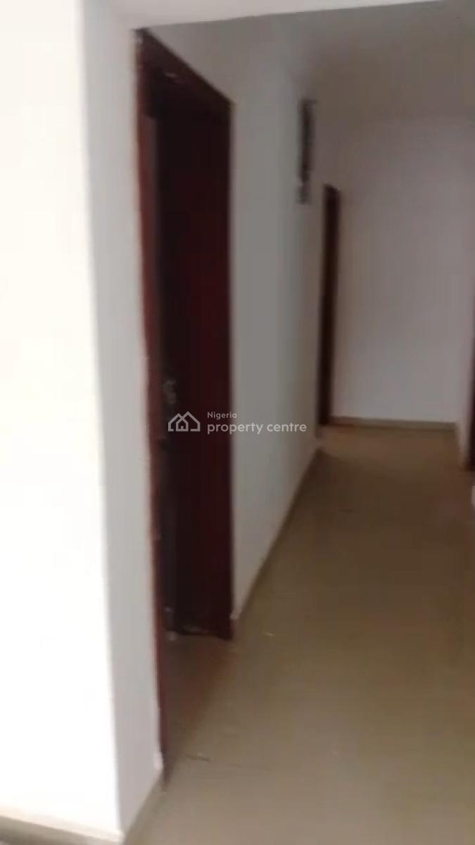 Well Maintained and Spacious 4brm Semi Detached Duplex, Thomas Estate Abraham Adesanya, Ajah, Lagos, Semi-detached Duplex for Rent