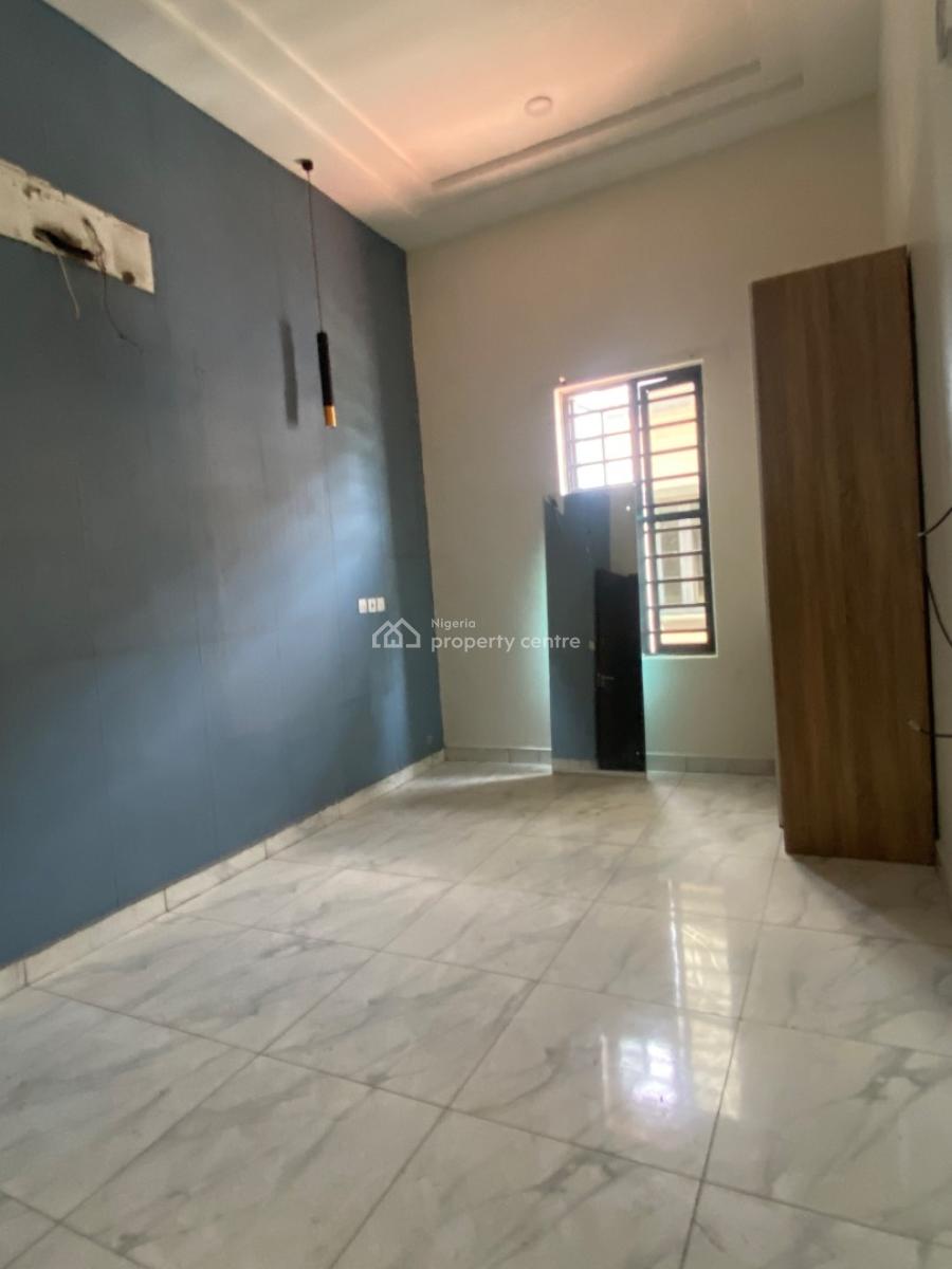 Luxury Sharp Mini Flat with Balcony (converted ), Osapa London Lekki, Comes with Balcony, Osapa, Lekki, Lagos, Mini Flat (room and Parlour) for Rent