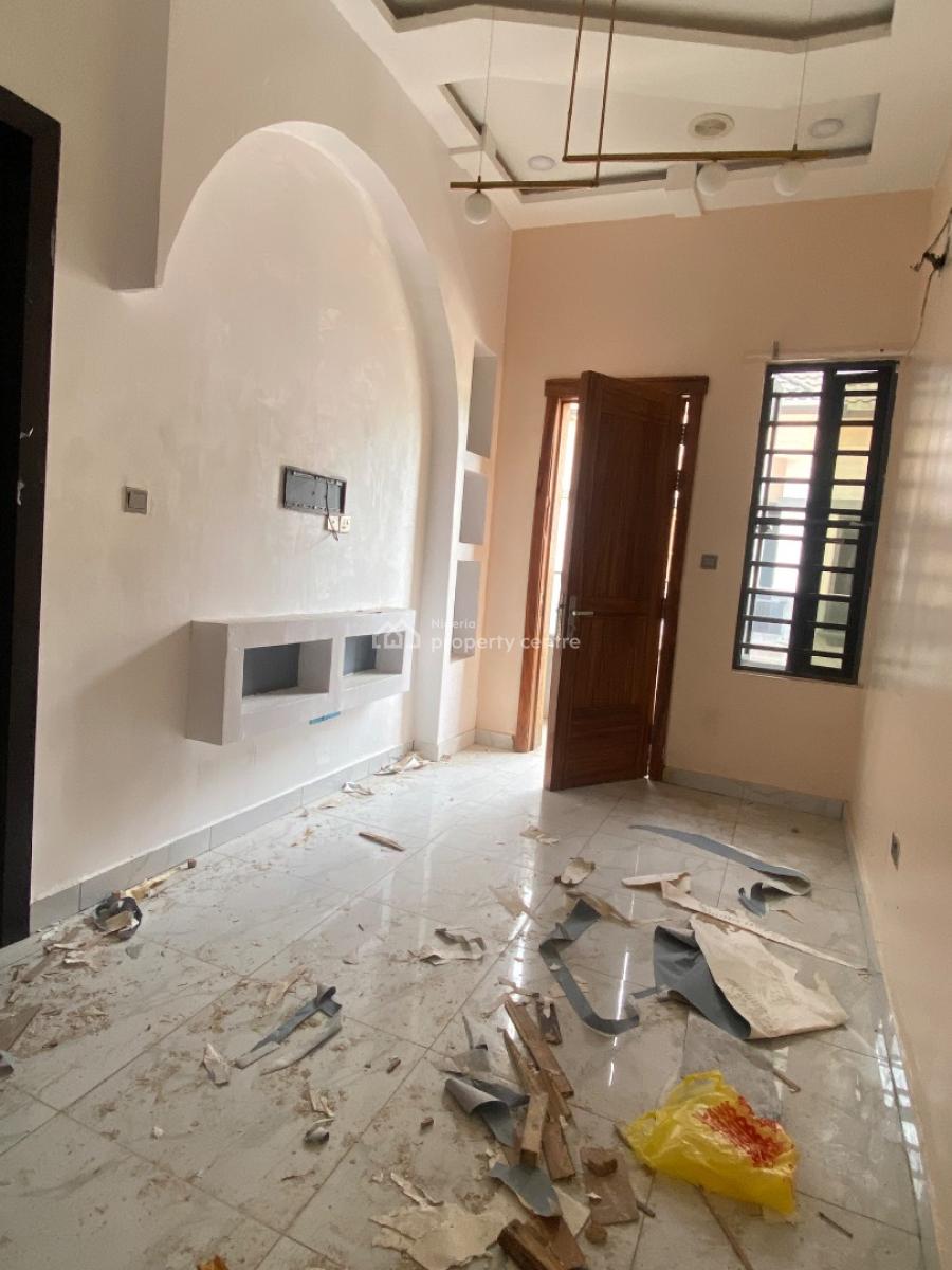 Luxury Sharp Mini Flat with Balcony (converted ), Osapa London Lekki, Comes with Balcony, Osapa, Lekki, Lagos, Mini Flat (room and Parlour) for Rent