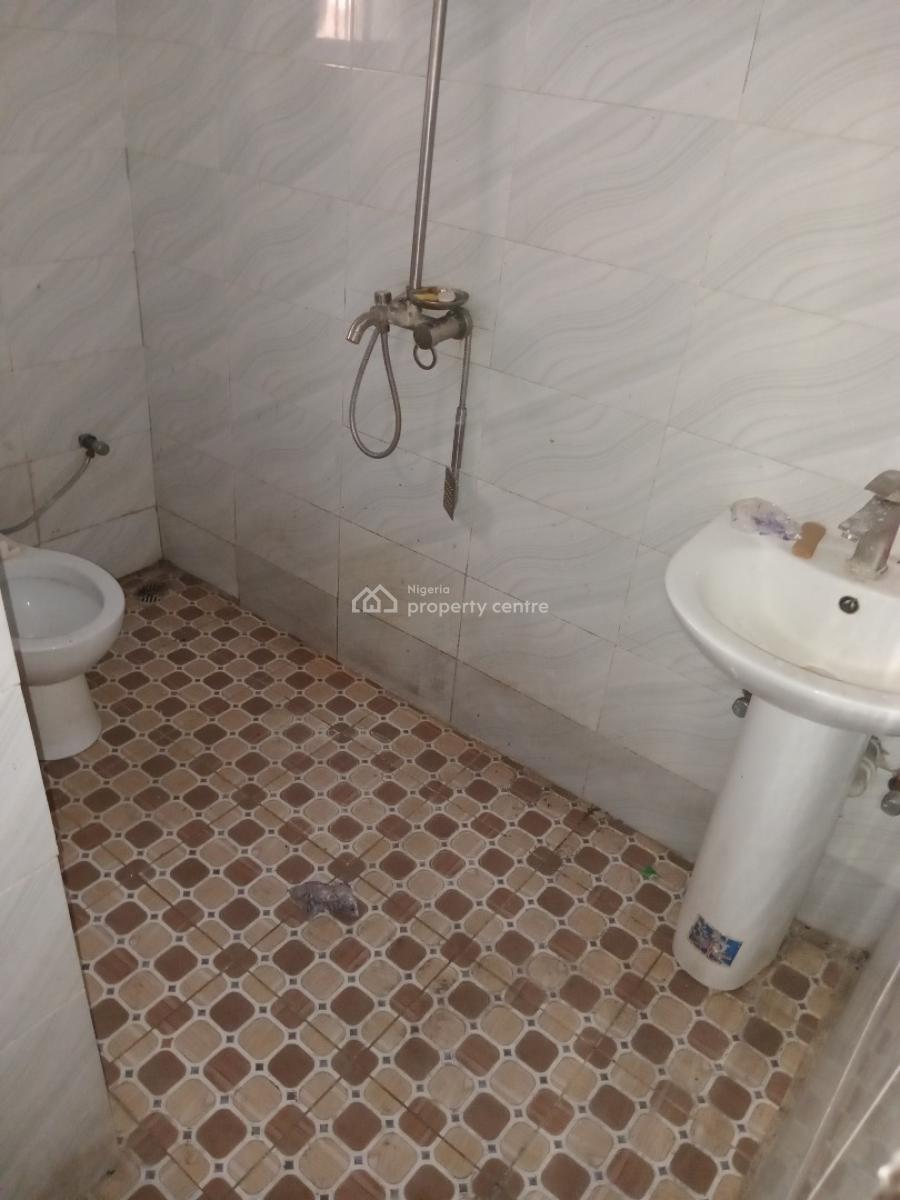 Spacious 2 Bedroom Flat Upstairs, Ogombo, Ajah, Lagos, Flat / Apartment for Rent