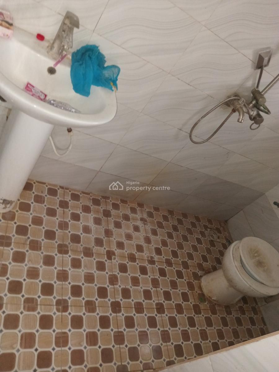 Spacious 2 Bedroom Flat Upstairs, Ogombo, Ajah, Lagos, Flat / Apartment for Rent