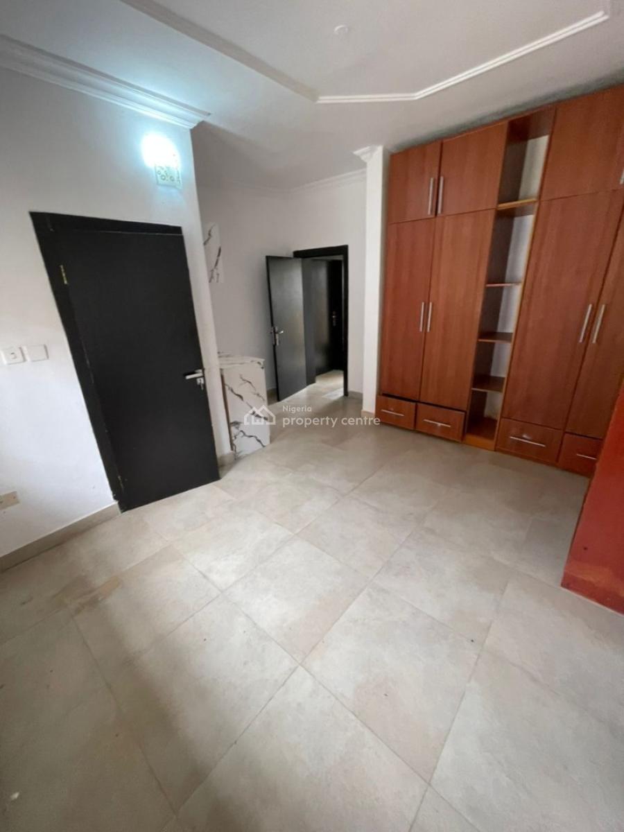 Spacious Studio Apartment in a Service Estate, Prime Water  View Estate, Ajiran Mews, Agungi, Lekki, Lagos, Self Contain (single Rooms) for Rent