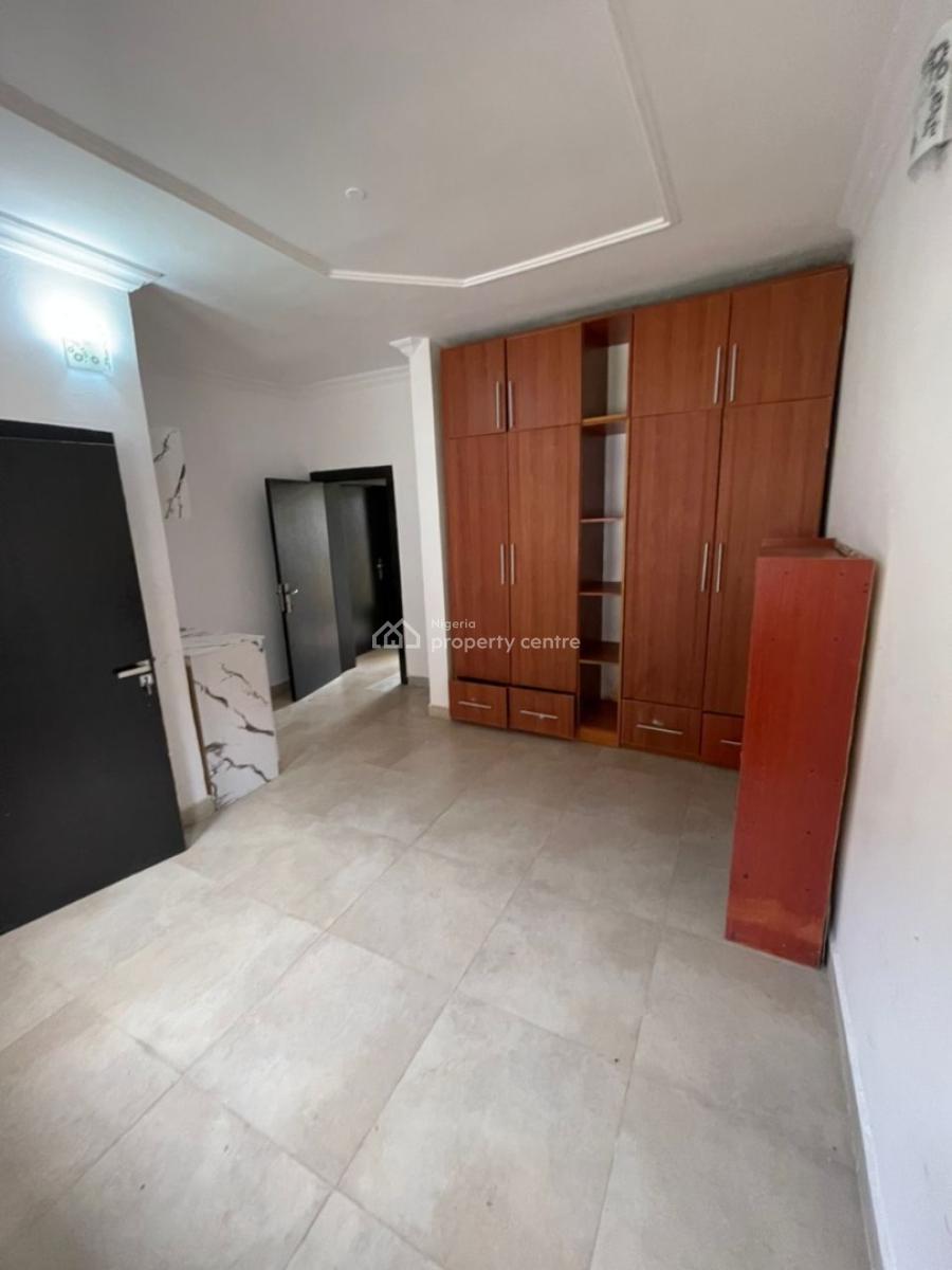 Spacious Studio Apartment in a Service Estate, Prime Water  View Estate, Ajiran Mews, Agungi, Lekki, Lagos, Self Contain (single Rooms) for Rent