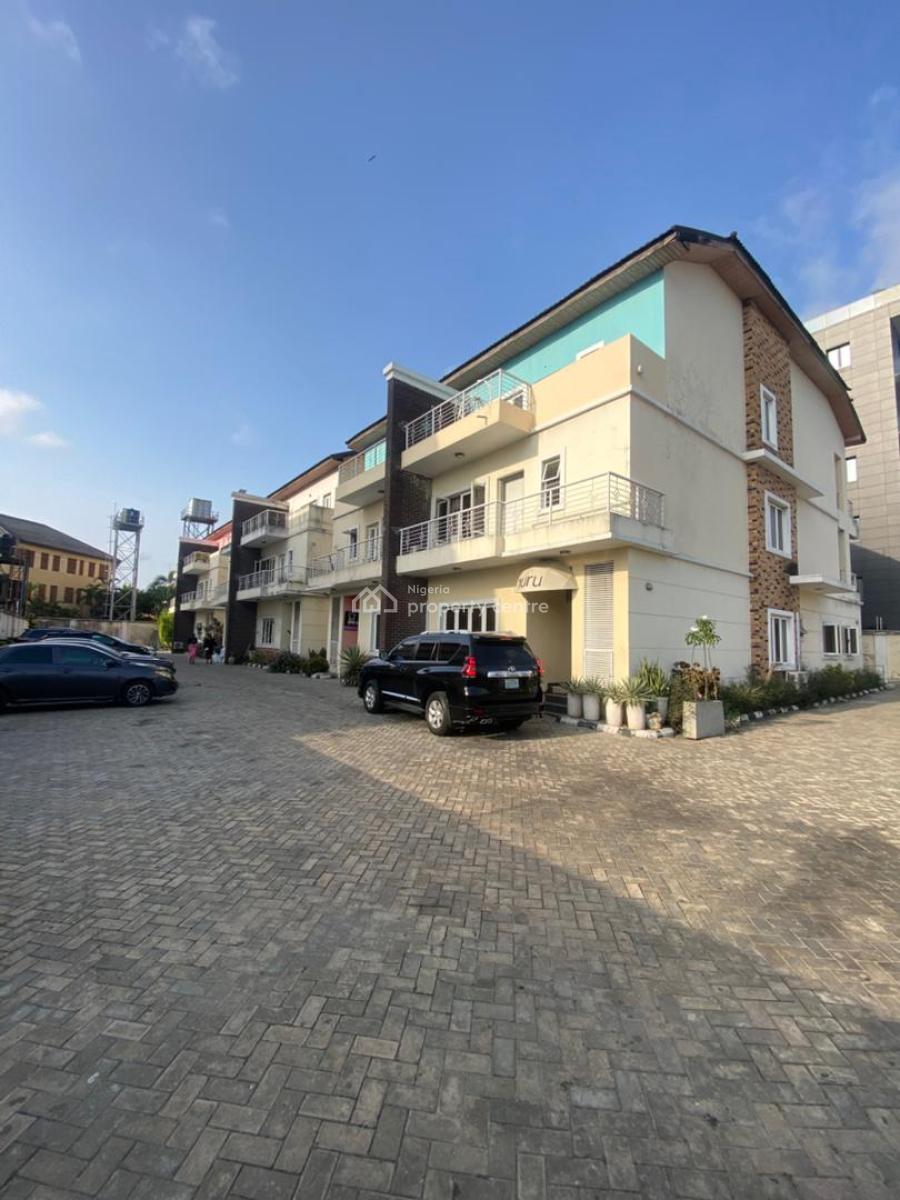 Spacious 4 Bedroom Terrace Duplex with Bq, Lekki Phase1, Lekki, Lagos, Terraced Duplex for Rent