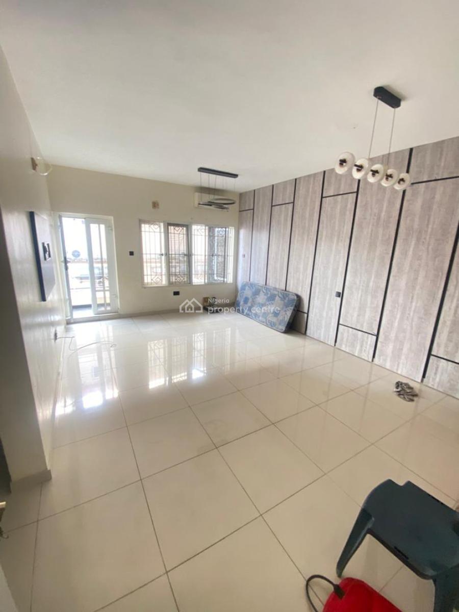 Spacious 4 Bedroom Terrace Duplex with Bq, Lekki Phase1, Lekki, Lagos, Terraced Duplex for Rent