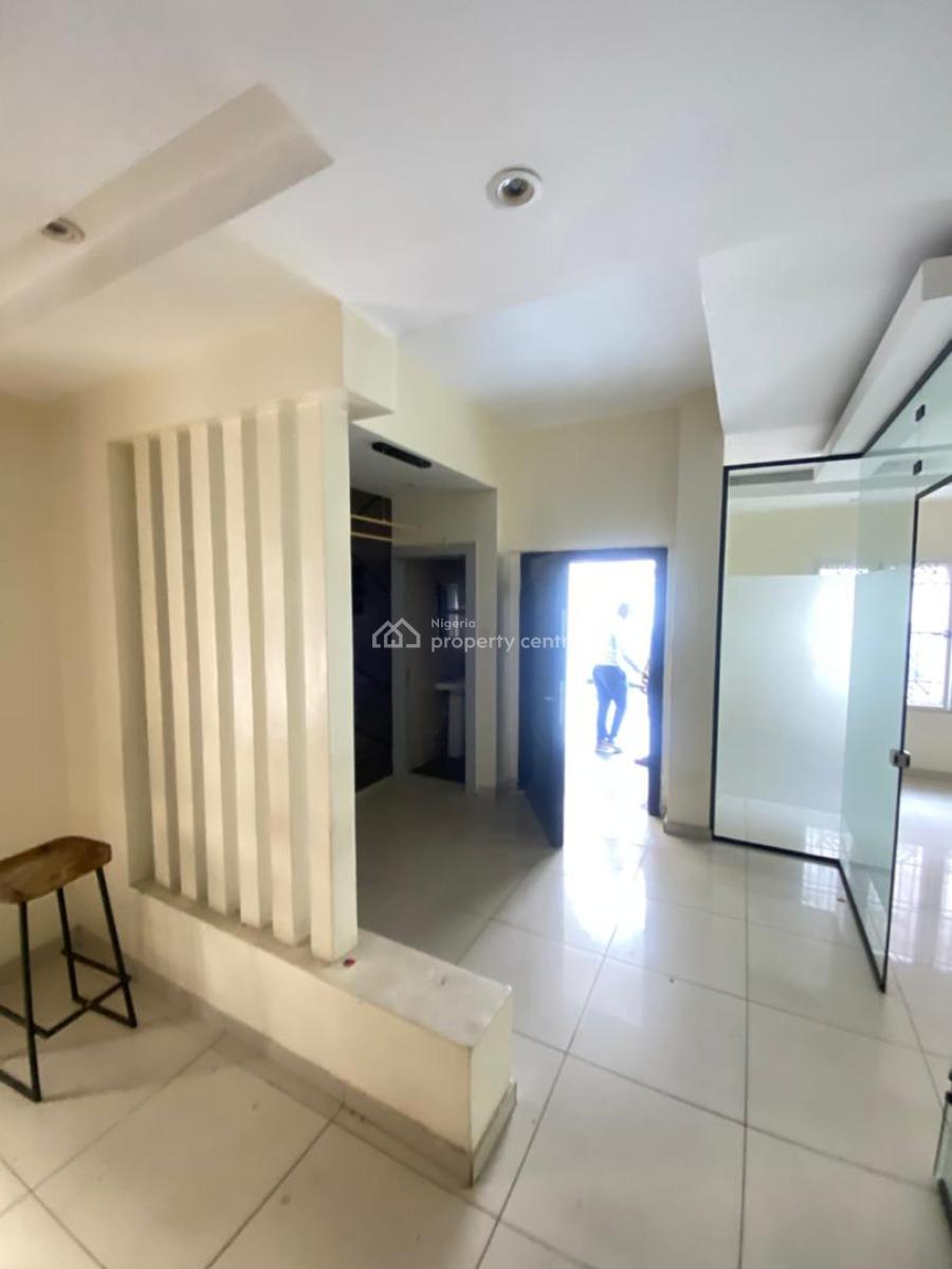 Spacious 4 Bedroom Terrace Duplex with Bq, Lekki Phase1, Lekki, Lagos, Terraced Duplex for Rent
