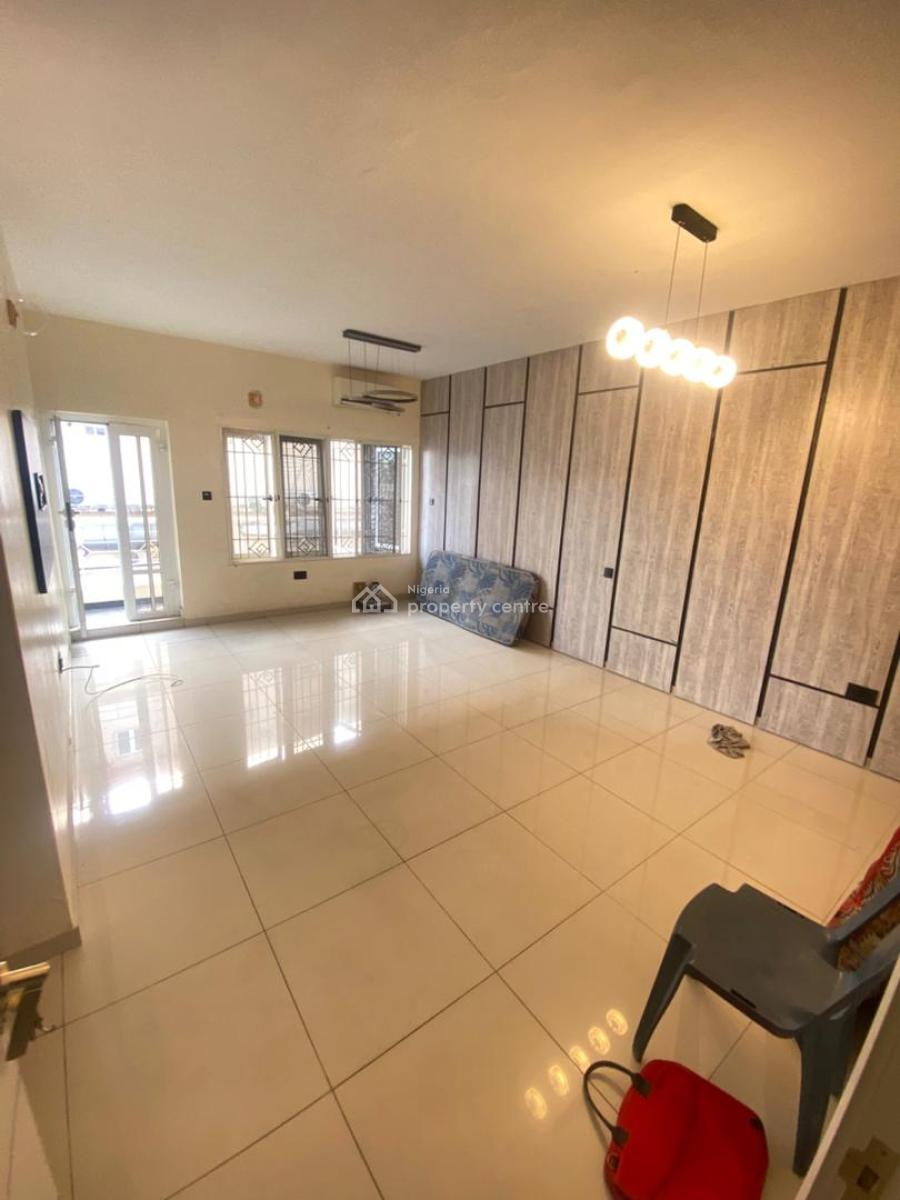 Spacious 4 Bedroom Terrace Duplex with Bq, Lekki Phase1, Lekki, Lagos, Terraced Duplex for Rent