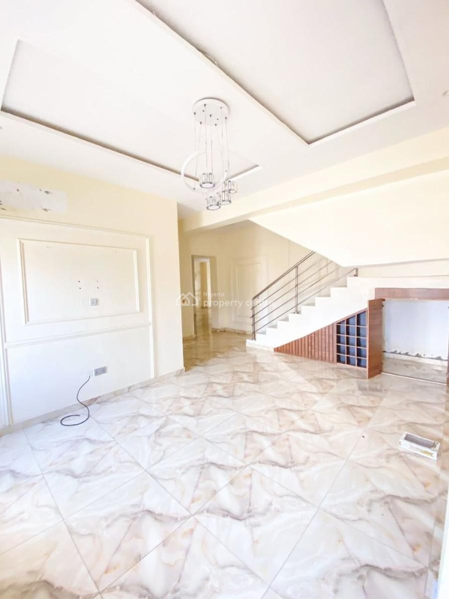 Spacious 3  Bedroom Maisonette with Bq, Ikate, Lekki, Lagos, Flat / Apartment for Rent