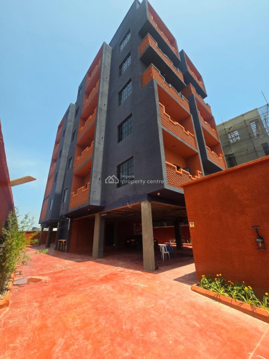 Tastefully Finished Serviced 3 Bedroom Flat, Lekki Phase 1, Lekki, Lagos, Flat / Apartment for Rent