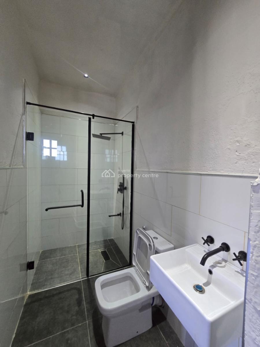Tastefully Finished Serviced 3 Bedroom Flat, Lekki Phase 1, Lekki, Lagos, Flat / Apartment for Rent