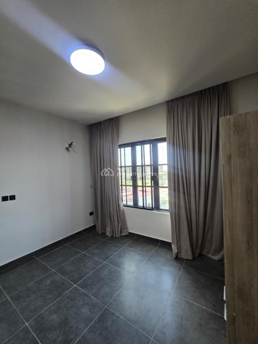 Tastefully Finished Serviced 3 Bedroom Flat, Lekki Phase 1, Lekki, Lagos, Flat / Apartment for Rent
